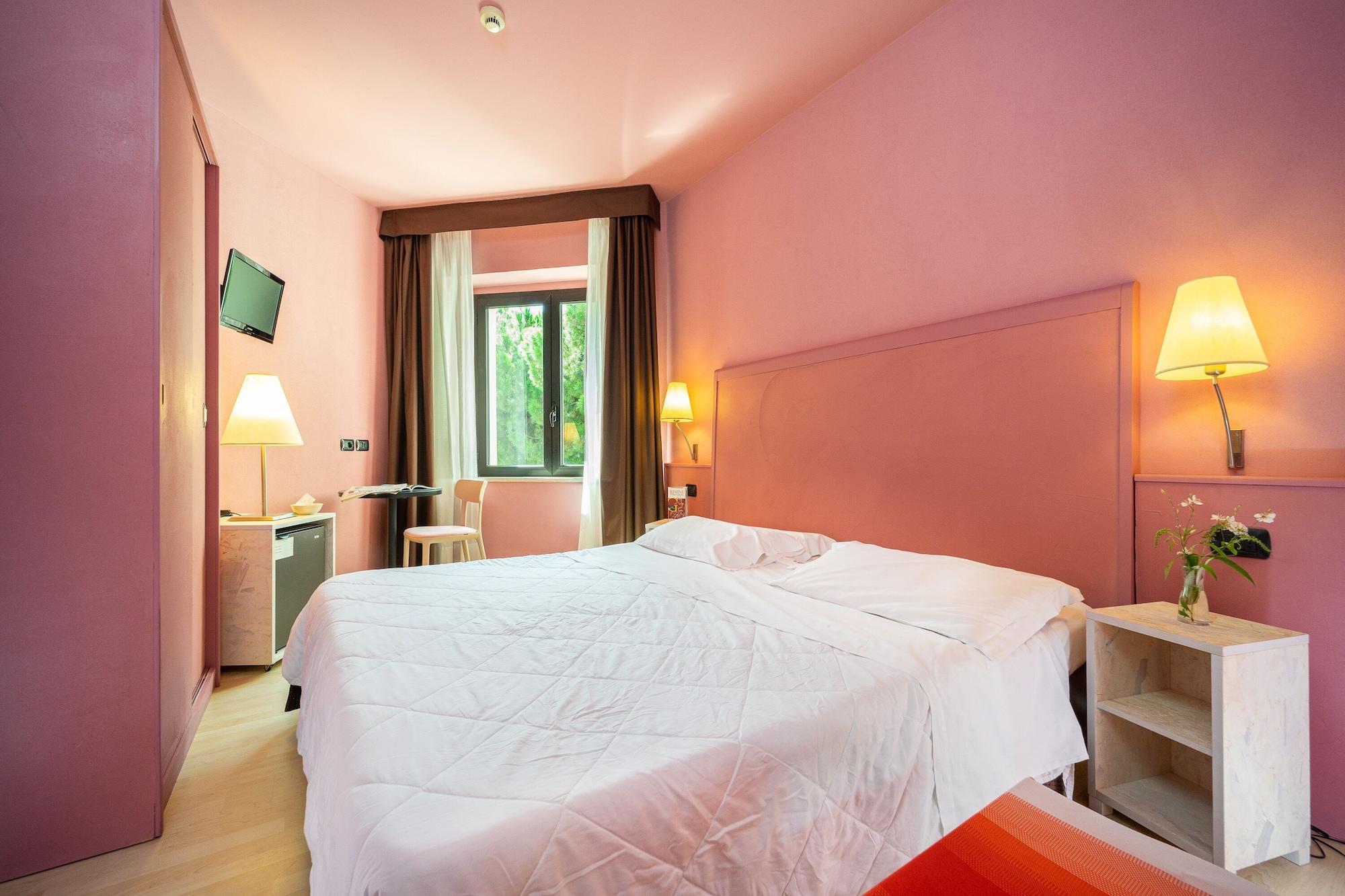 Hotel Corallo Римини Екстериор снимка
